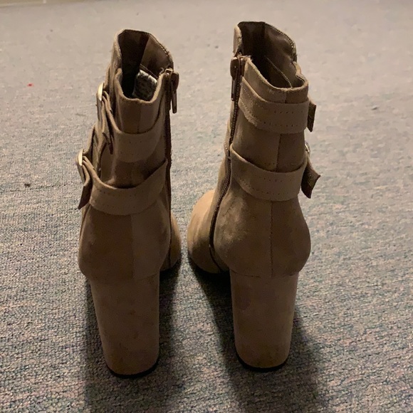 Heeled boots - 50% off - Picture 9 of 9